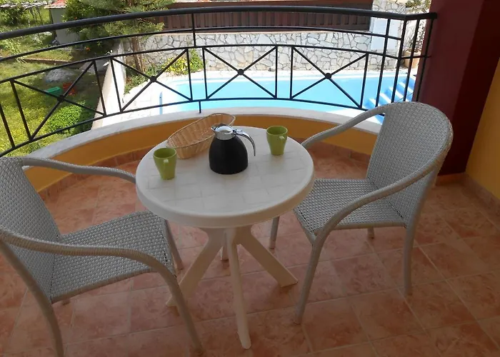 Golden Star Lägenhetshotell 4*