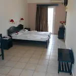 Golden Star Aparthotel 4*
