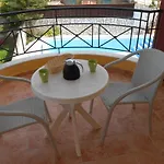Golden Star Aparthotel 4*