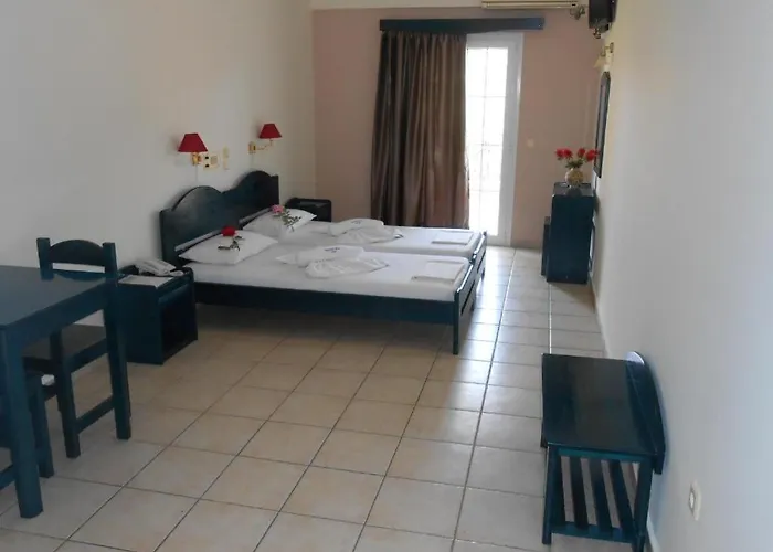 Golden Star Ξενοδοχείο με διαμερίσματα 4*