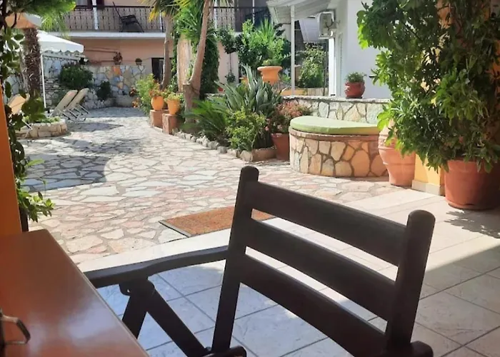 Golden Star Νυδρί