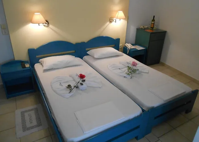 Ξενοδοχείο με διαμερίσματα Golden Star Νυδρί