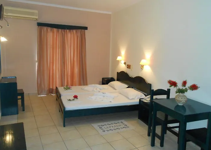 Golden Star Ξενοδοχείο με διαμερίσματα 4*